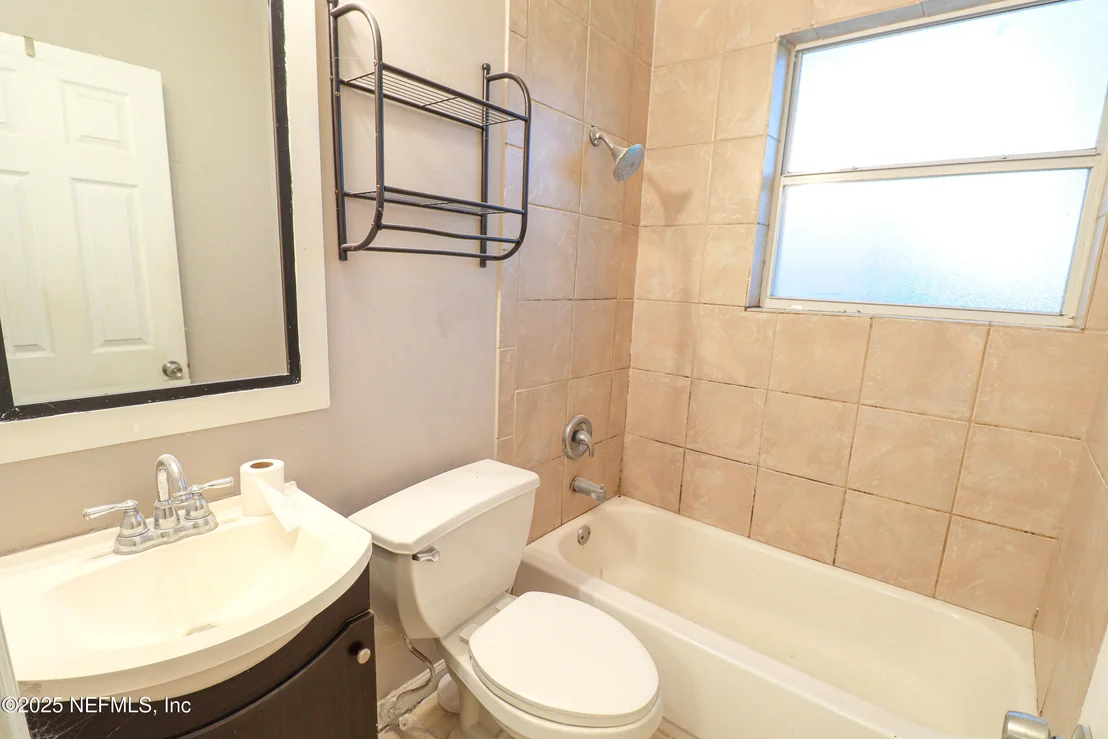 Photo of 3390 SHERIDAN Road