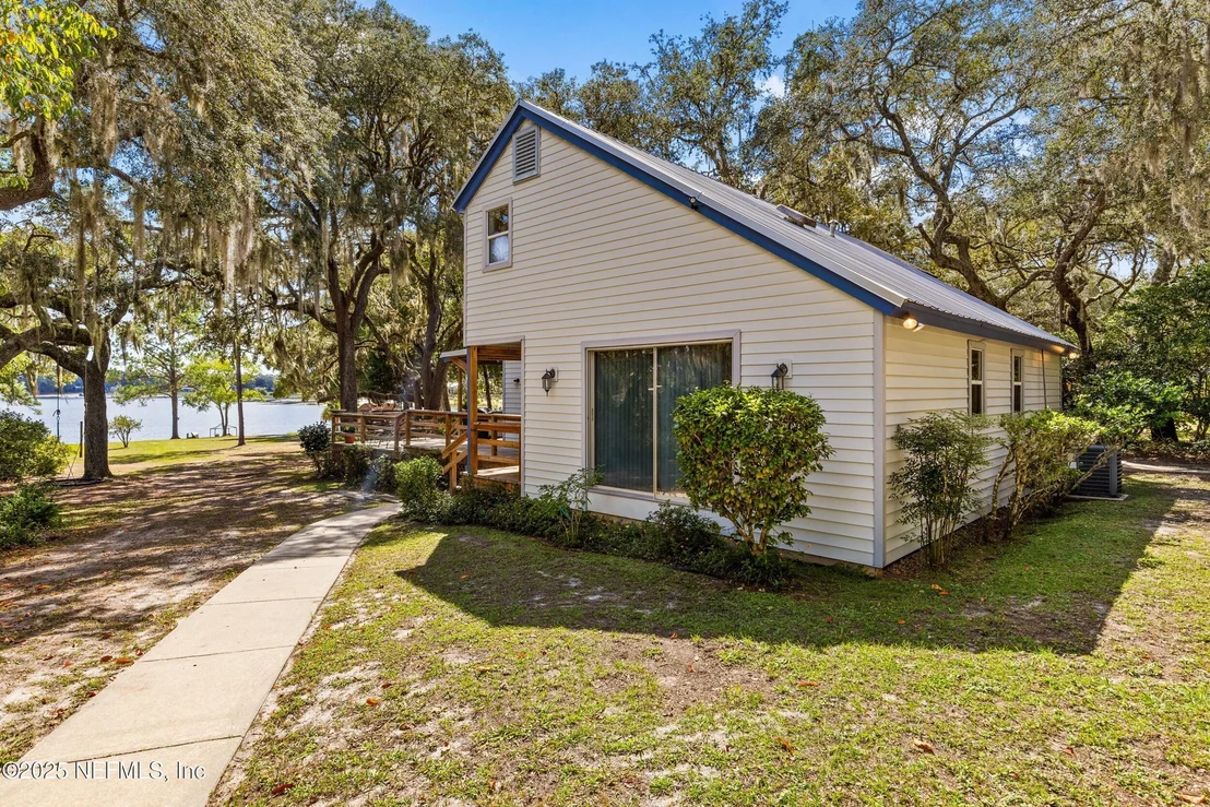 Photo of 6441 BAKER Road