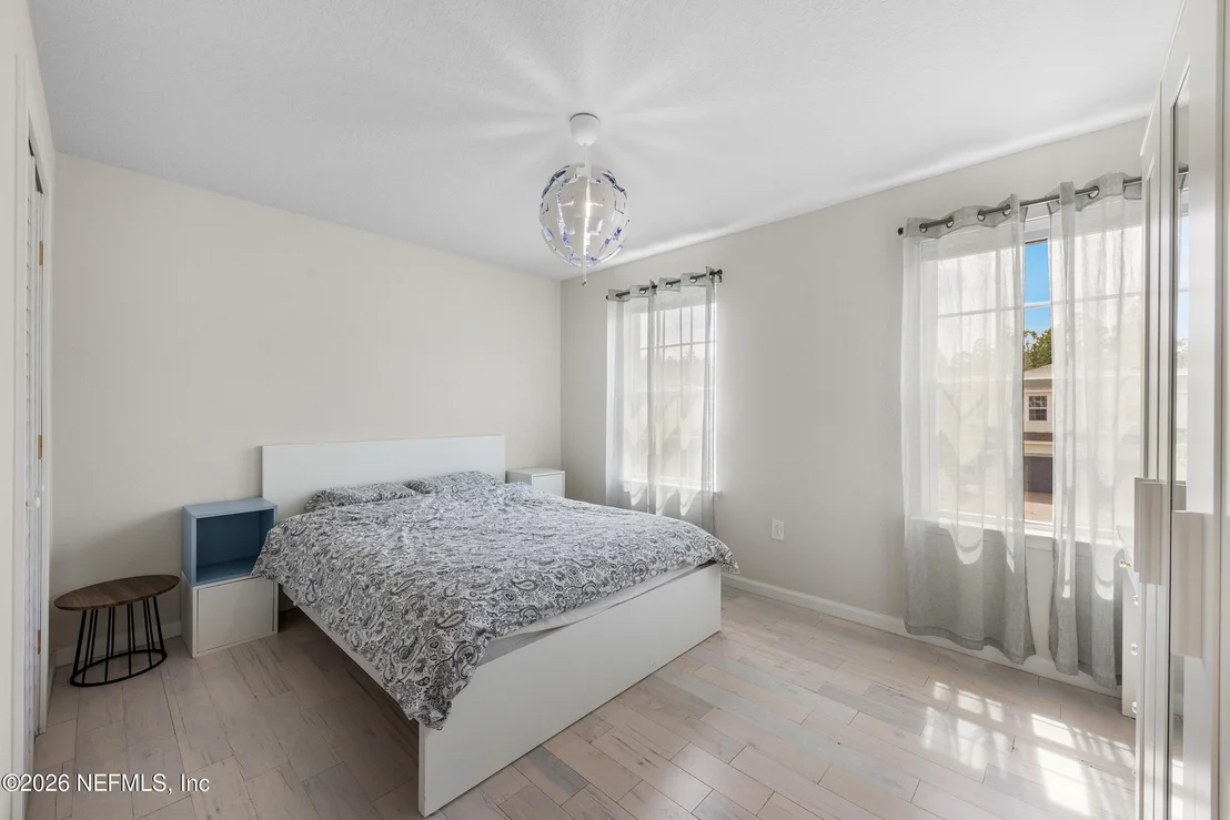 Photo of 307 BUFFALO Court