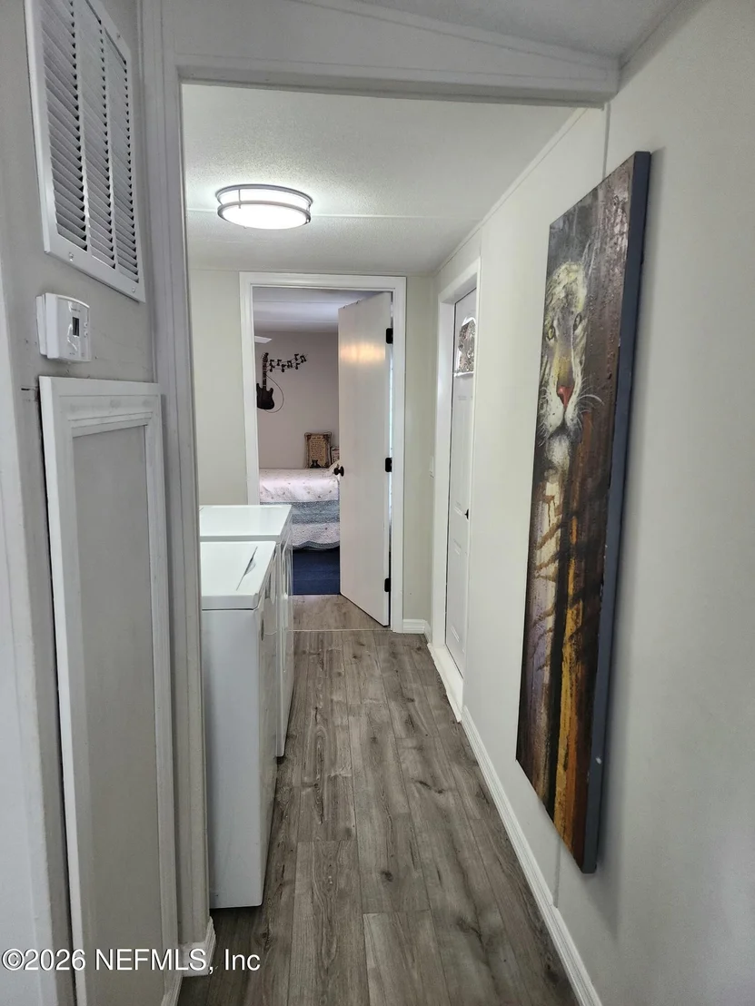 Photo of 231 LAKEVIEW Court