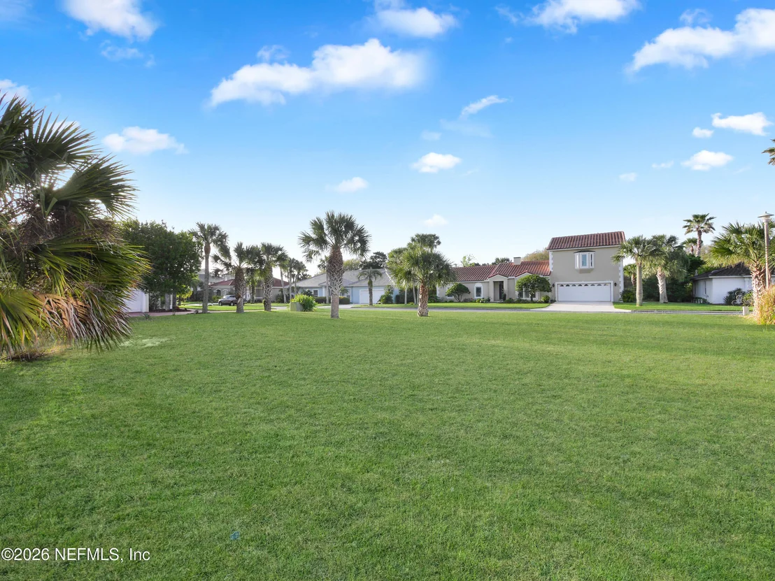 Photo of 30 BERMUDA RUN Way