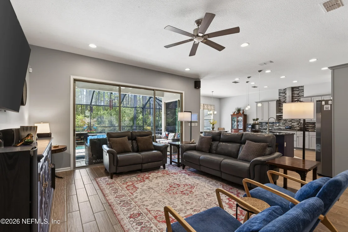 Photo of 127 EAGLE ROCK Drive