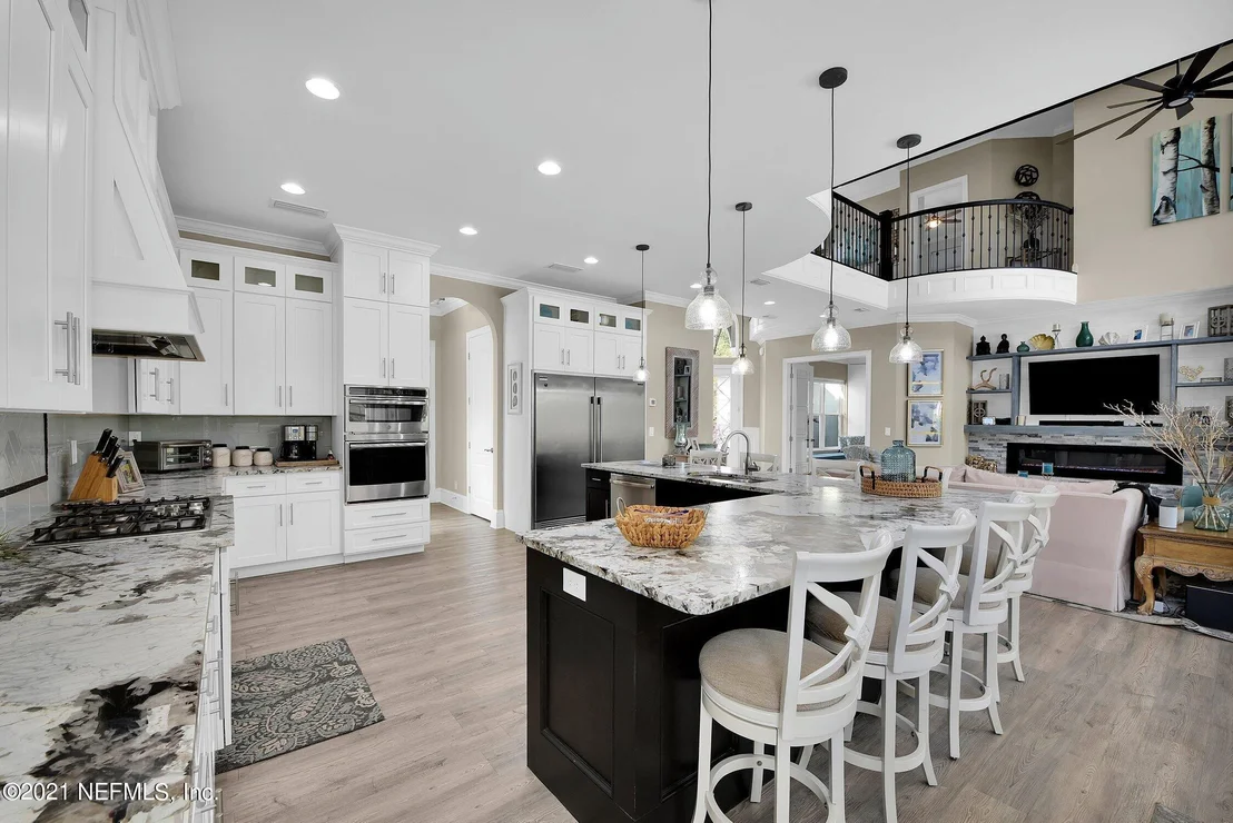 Photo of 605 DONALD ROSS Way