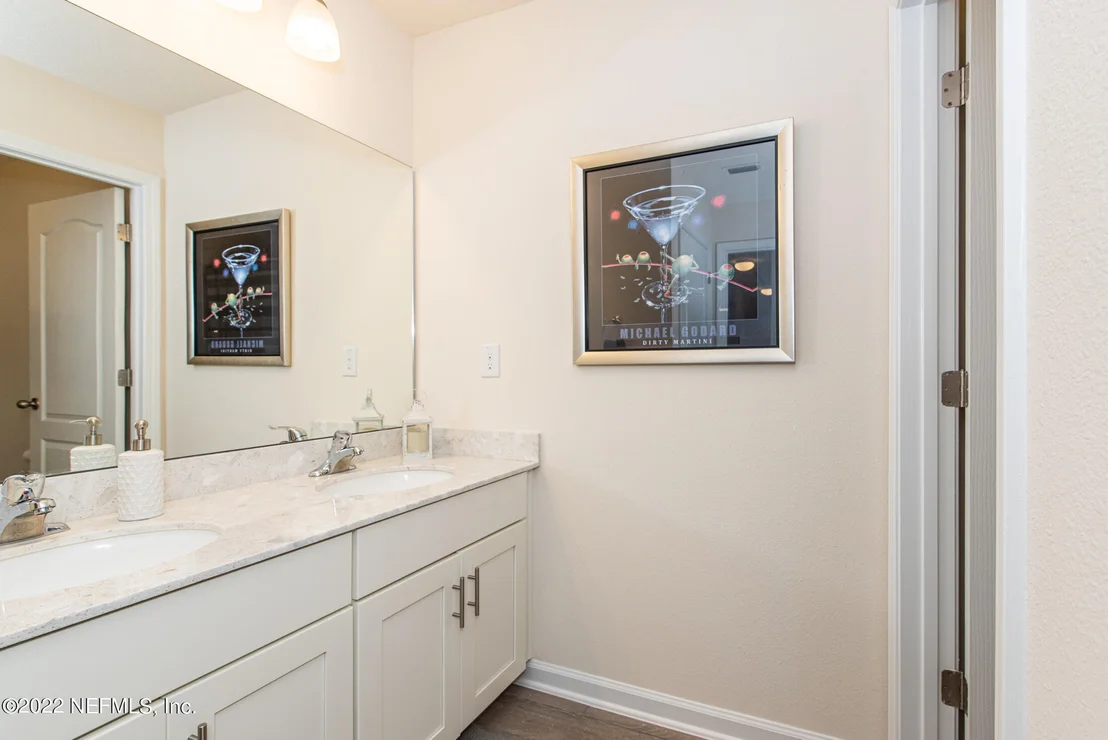 Photo of 237 CHASEWOOD Drive
