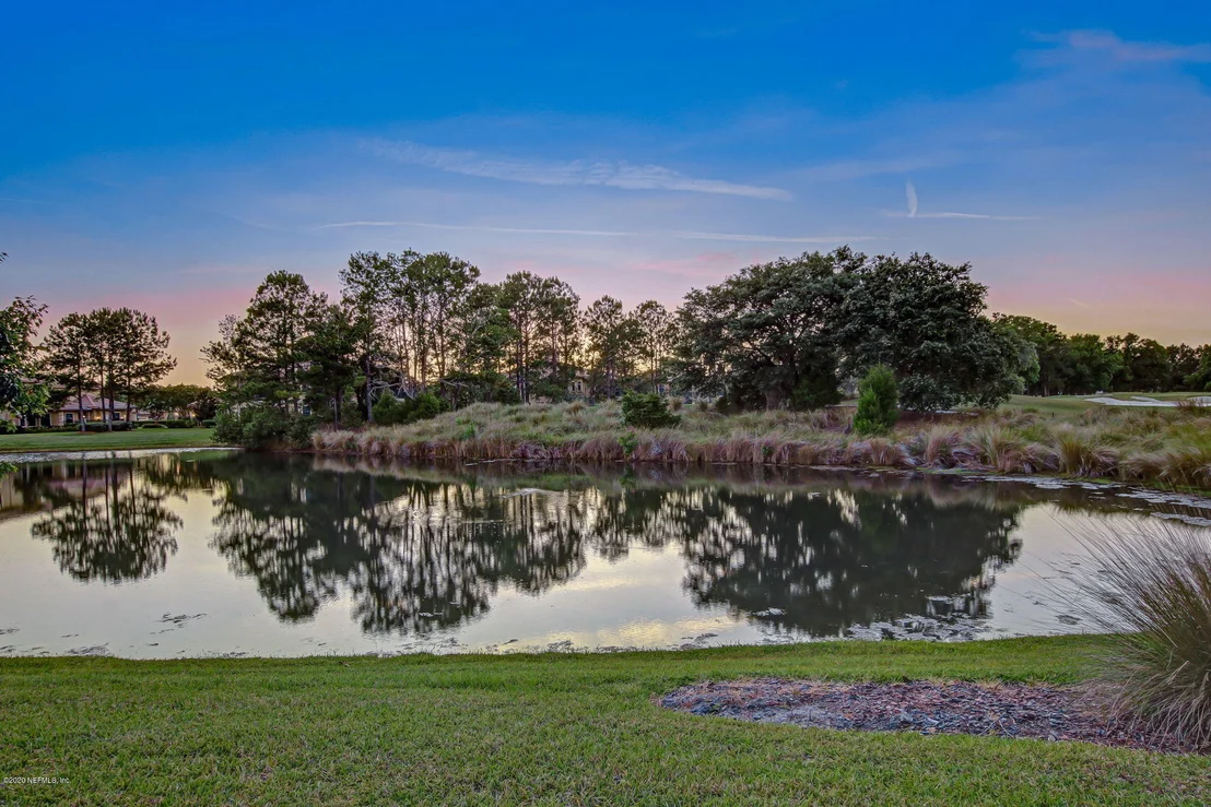 Photo of 2017 CROWN Drive