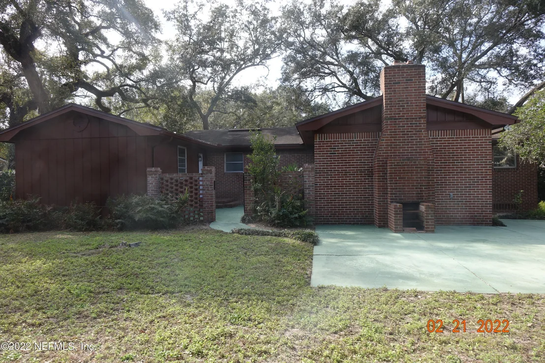 Photo of 1675 MT. VERNON Drive