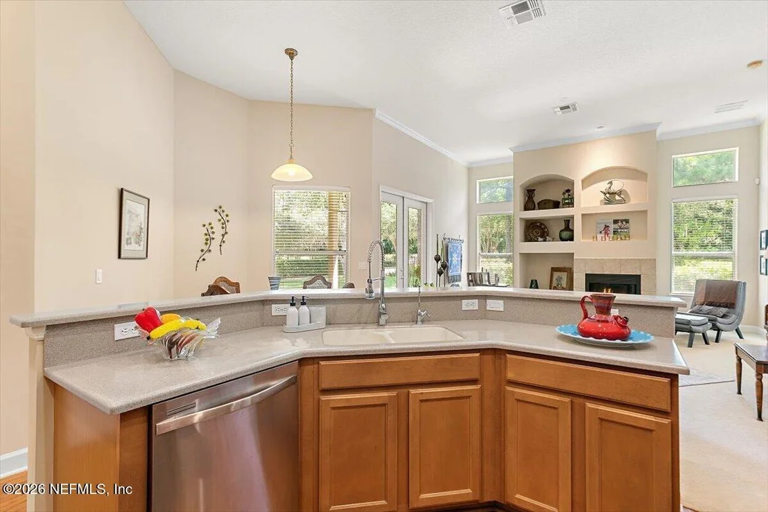 Photo of 1700 E COBBLESTONE Lane