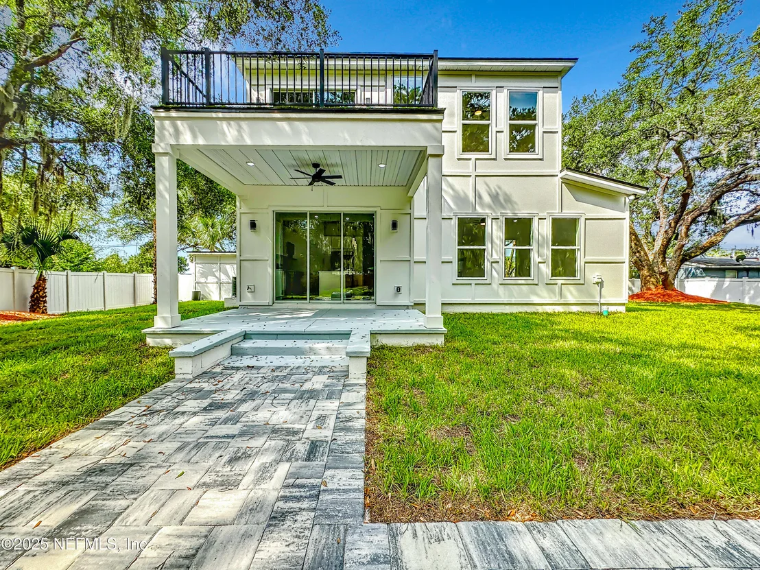 Photo of 5765 HECKSCHER Drive