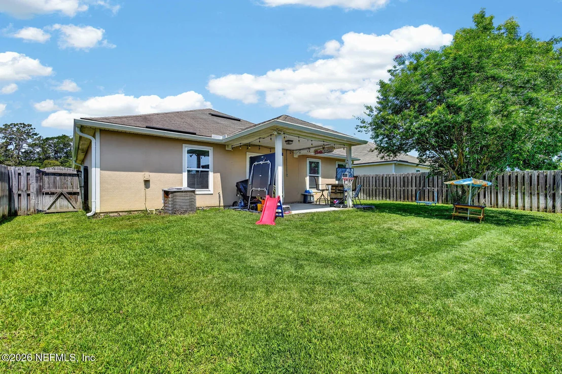 Photo of 430 SAMARA LAKES Parkway