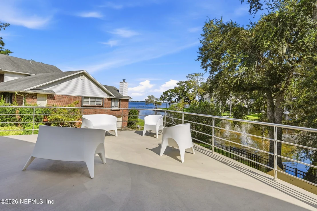 Photo of 715 RIO LINDO Drive