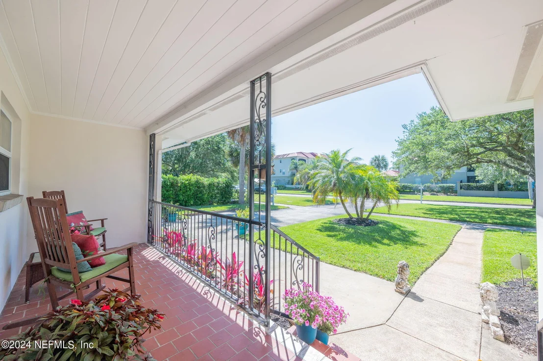 Photo of 6 OGLETHORPE Boulevard