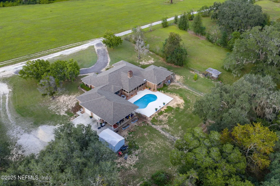 Photo of 105 DAIRY Road