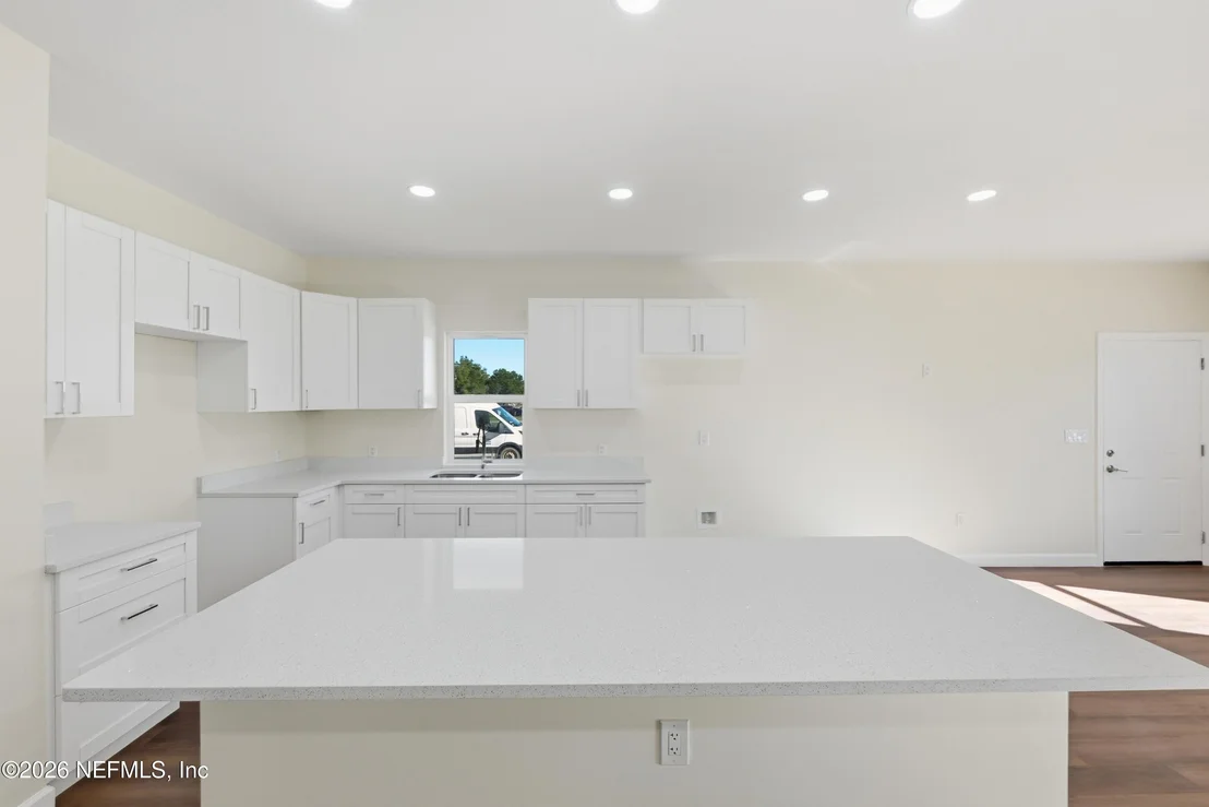 Photo of 115 SIESTA Circle