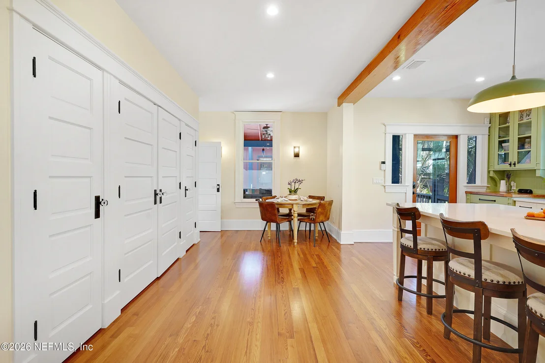 Photo of 290 ST. GEORGE Street