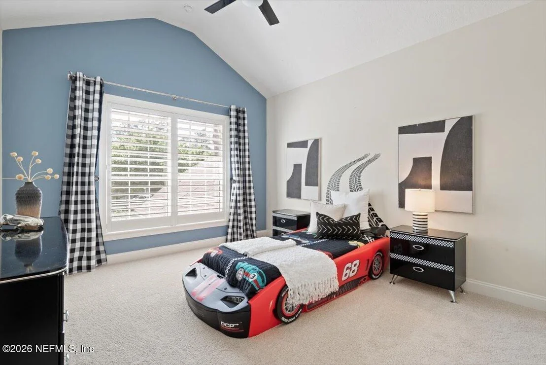 Photo of 240 ST JOHNS FOREST Boulevard