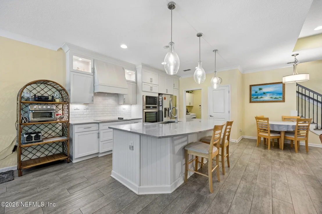 Photo of 96017 BREEZEWAY Court