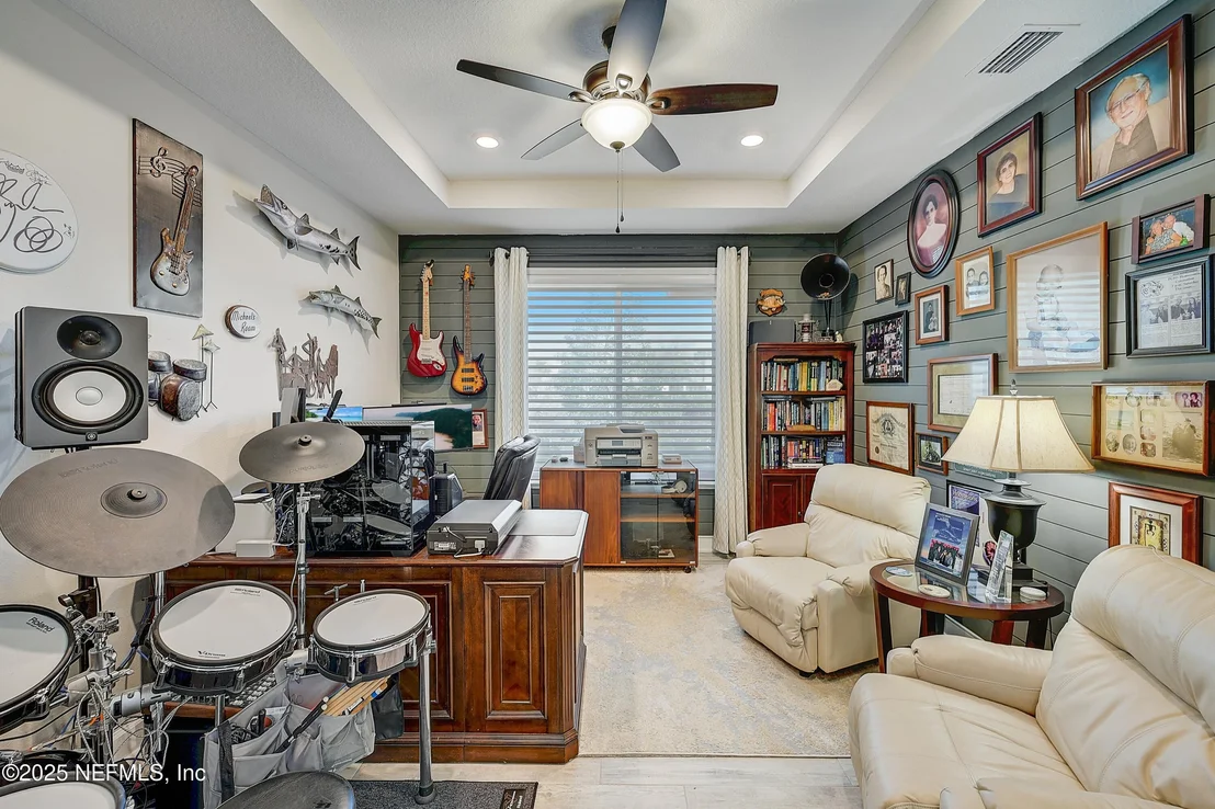 Photo of 598 MARQUESA Circle