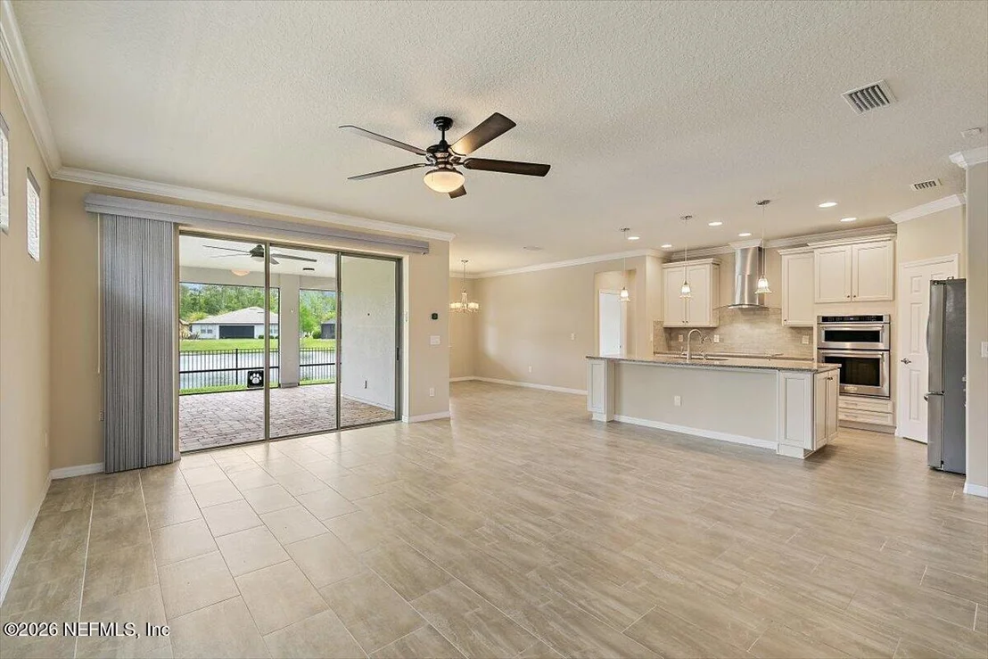 Photo of 213 WOOD POND Loop