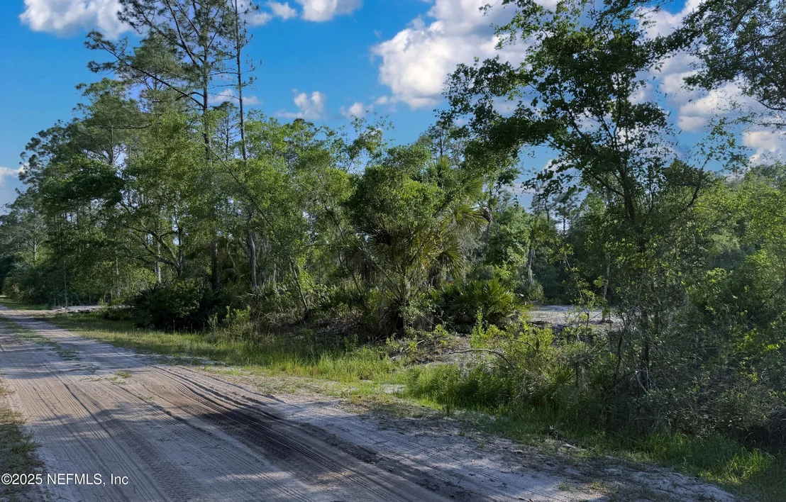 Photo of 121 STELLA Road
