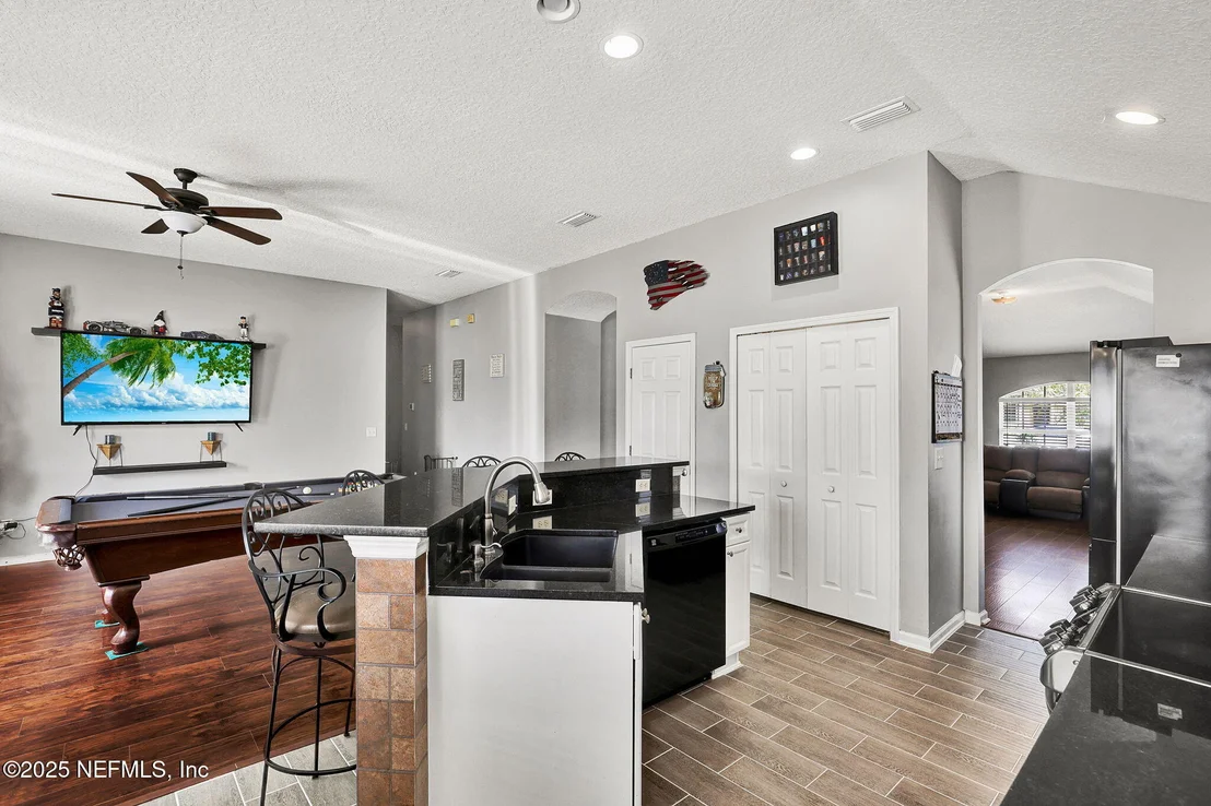 Photo of 1709 WINDOVER Place