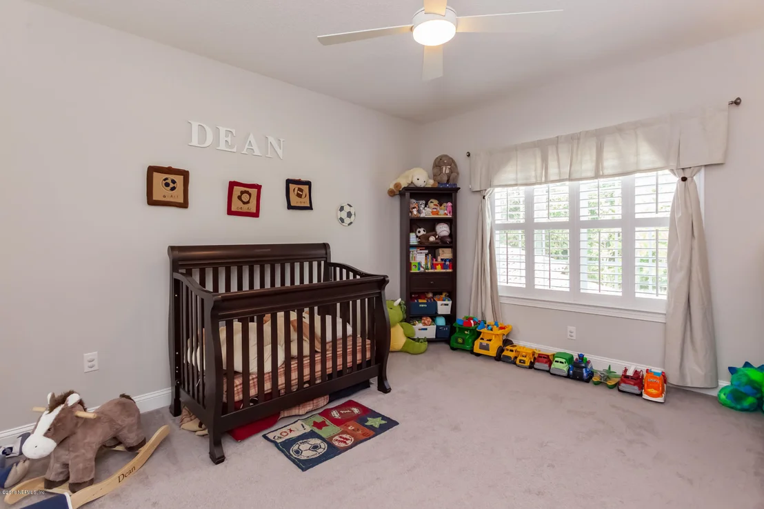 Photo of 216 VALE Drive