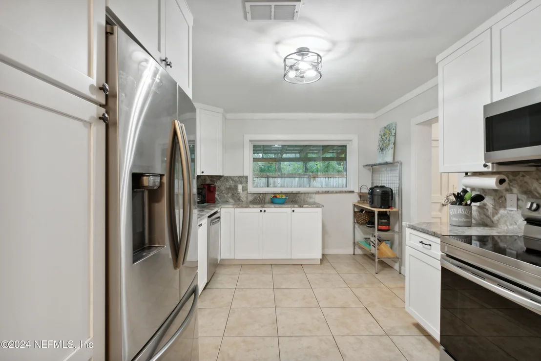 Photo of 45180 BOOTH Street