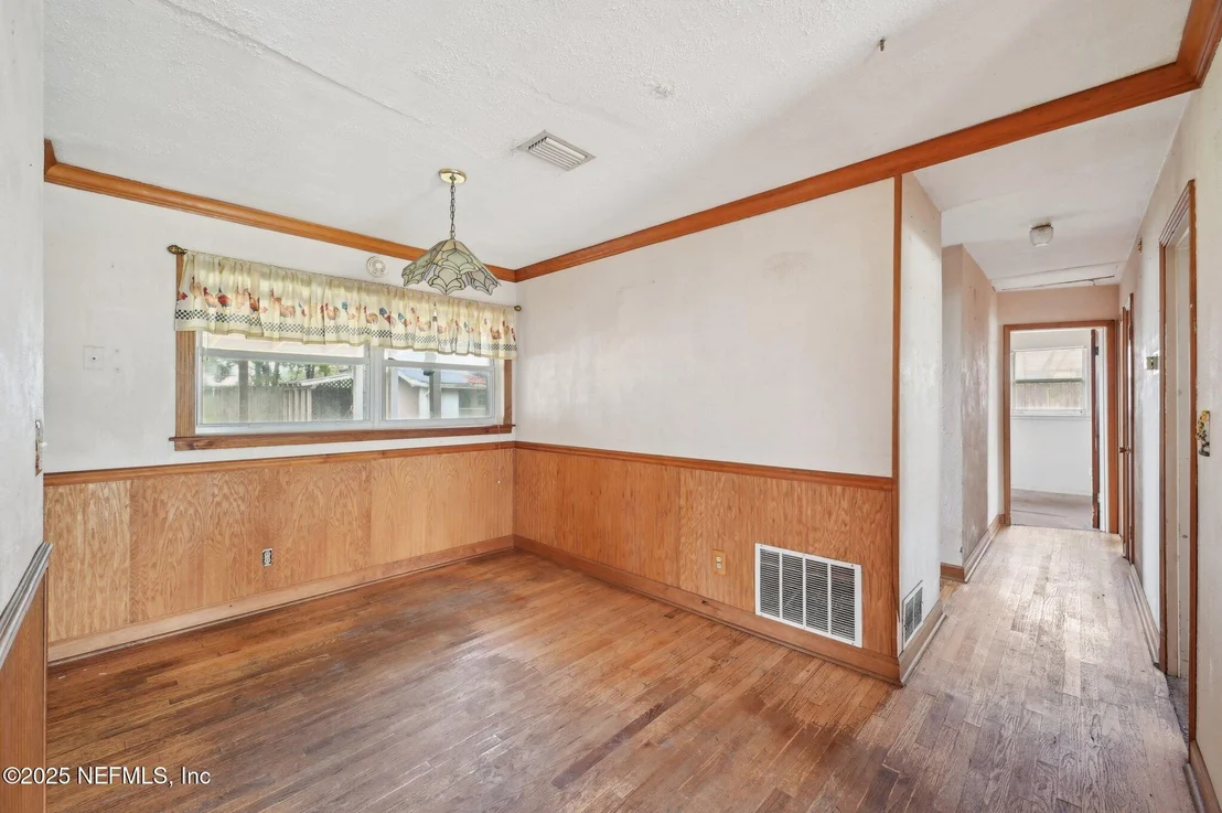 Photo of 4429 VANCOUVER Drive