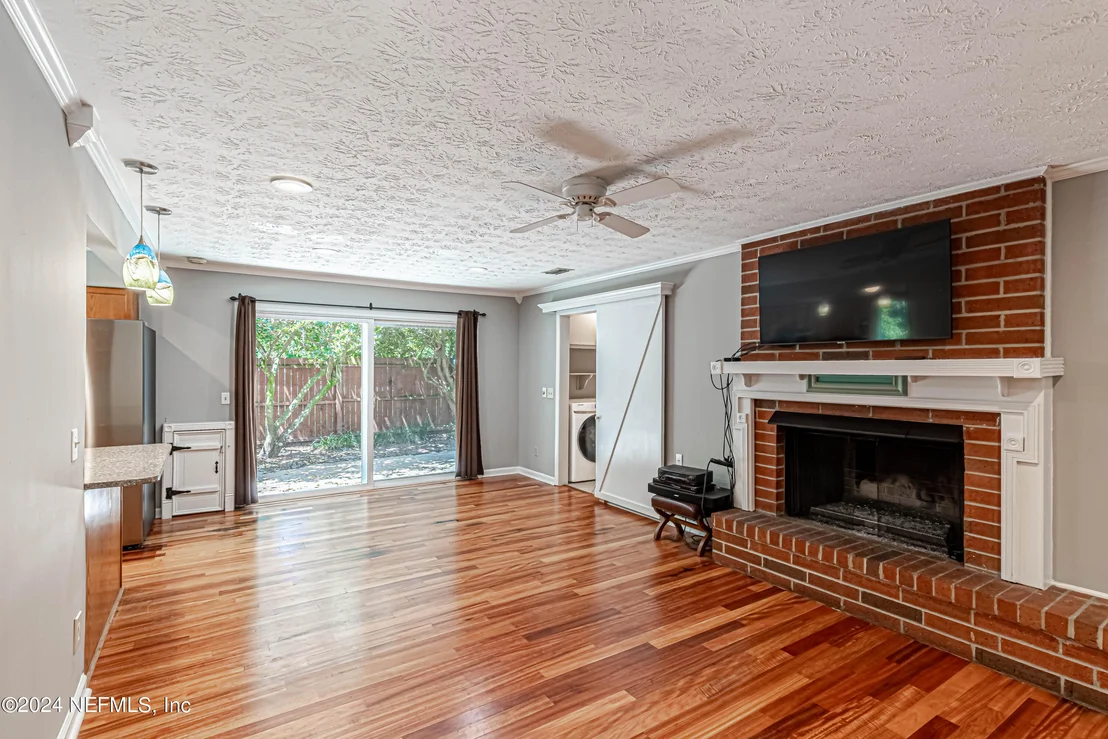 Photo of 2901 PACES FERRY Road S