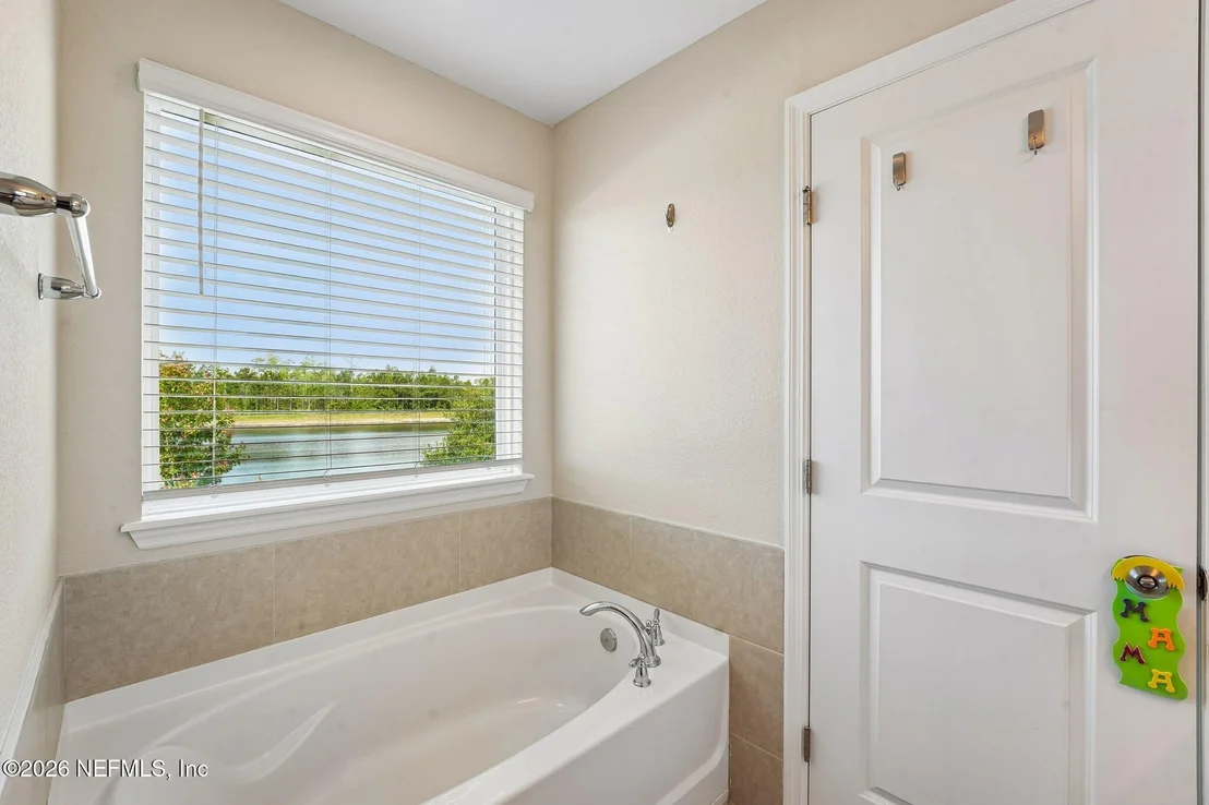 Photo of 13192 DUNWICK Road