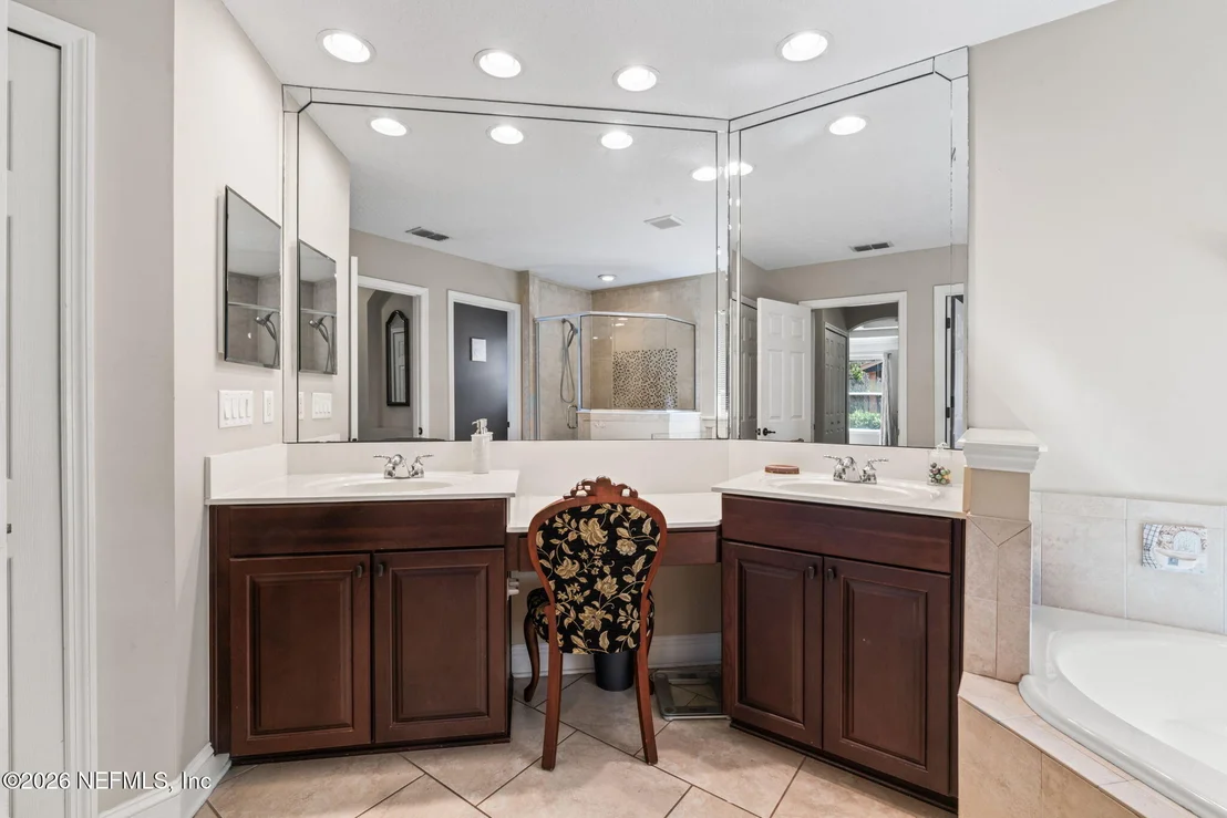 Photo of 1121 WESTFIELD Way