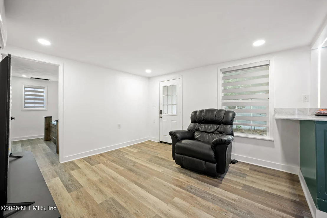 Photo of 9741 BRADLEY Road