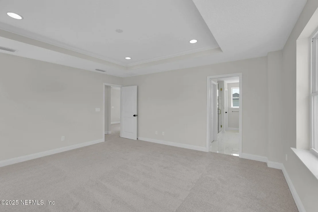 Photo of 329 REFLECTIONS Avenue