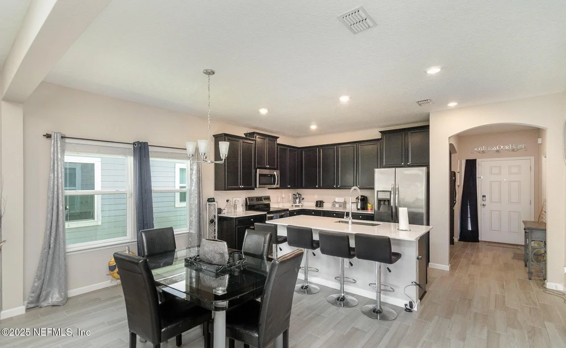 Photo of 7098 LONGLEAF BRANCH Drive