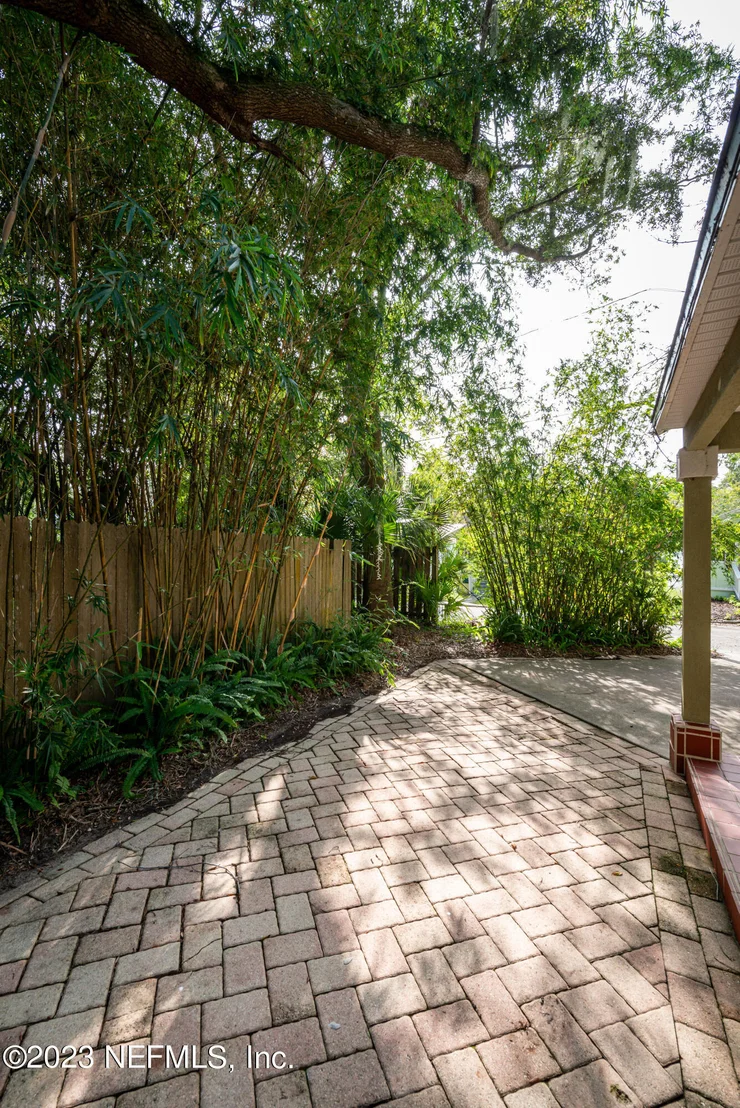 Photo of 5 NESBIT Avenue
