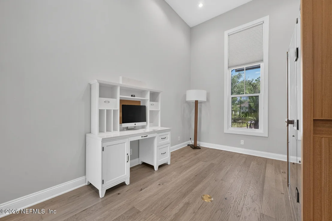 Photo of 5244 COMMISSIONERS Drive