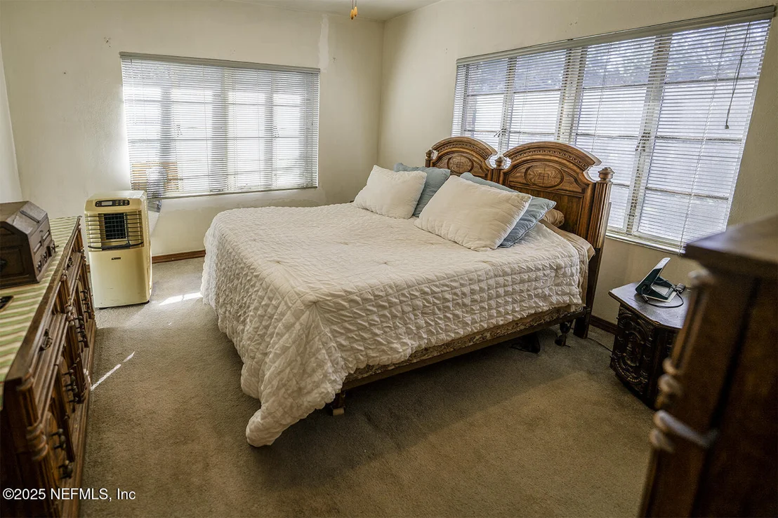 Photo of 5527 HYDE PARK Circle