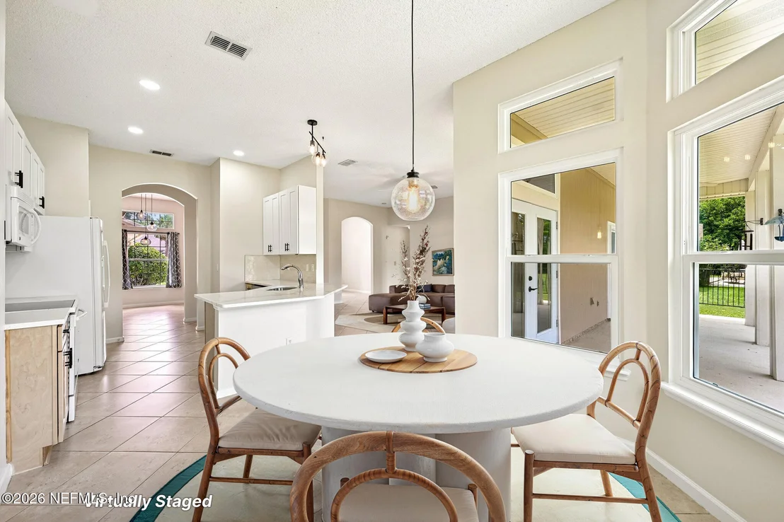 Photo of 392 MAPLEWOOD Drive