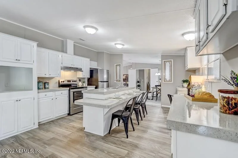 Photo of 13401 GROVER Road