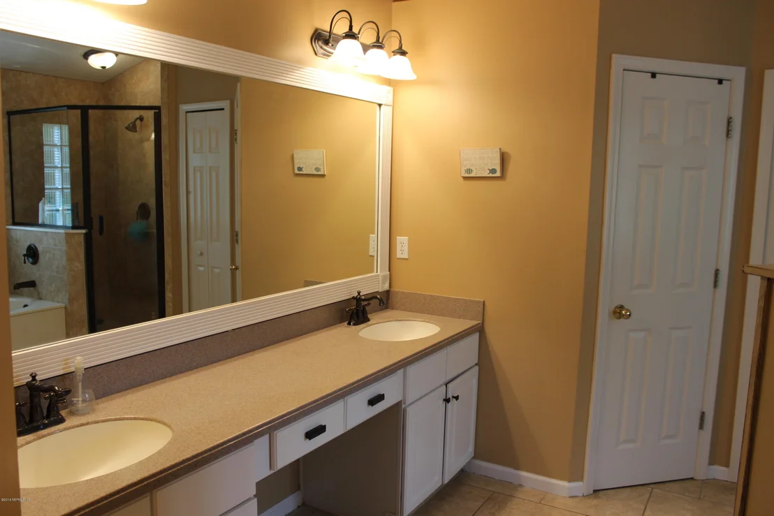 Photo of 408 CRESCENT POND