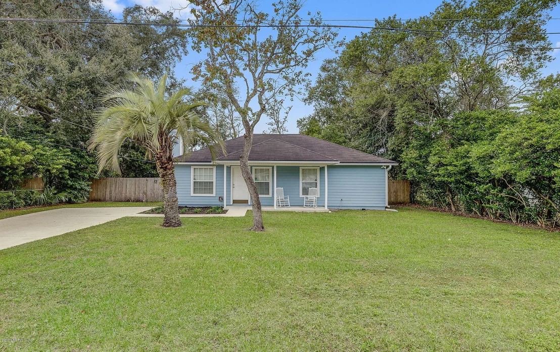Photo of 351 LINDEN Lane