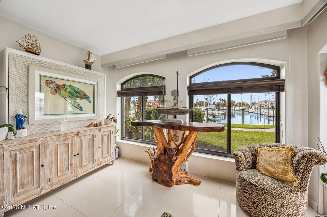 Photo of Unit 3101 at 3101 HARBOR Drive