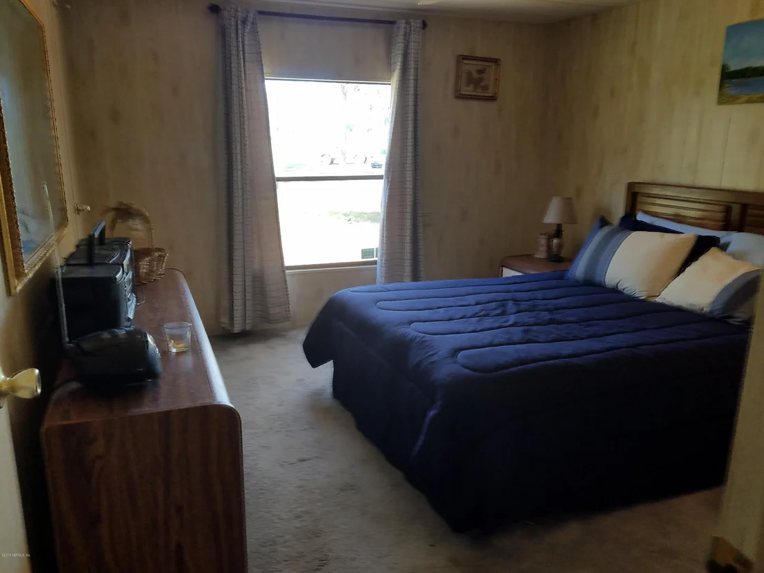 Photo of 147 SILVER POND Road