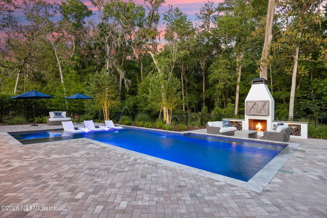 Photo of 237 FELLS Cove