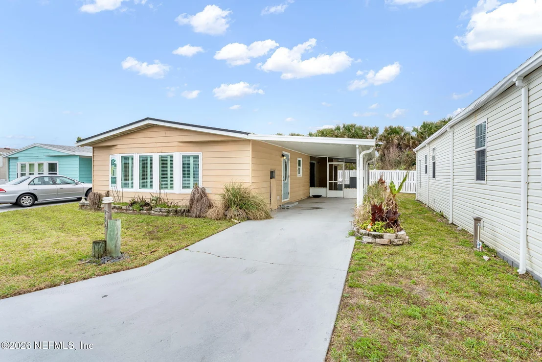 Photo of 264 SEABREEZE Drive