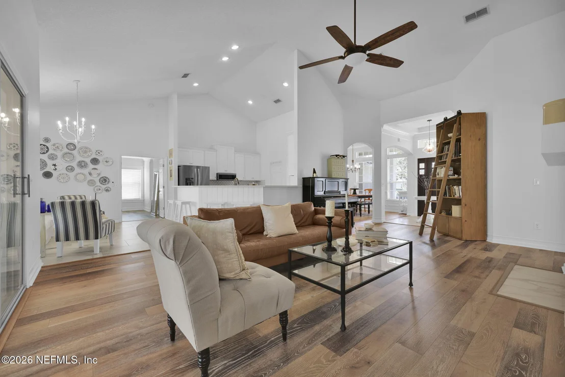 Photo of 2290 EAGLE HARBOR Parkway
