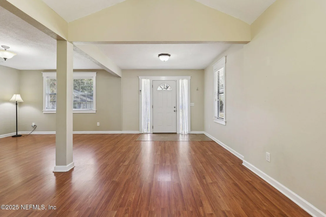 Photo of 2707 MERWYN Road
