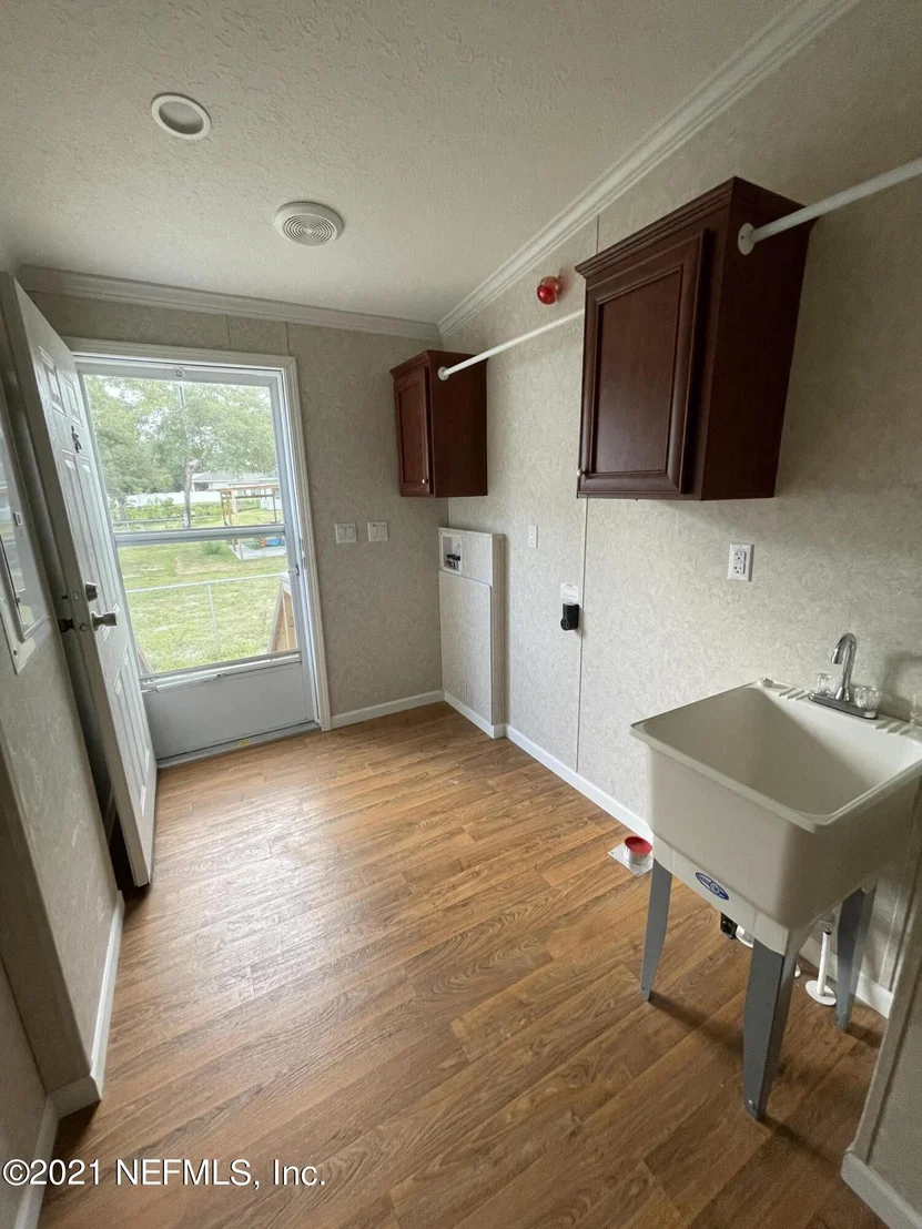 Photo of 16763 YELLOW BLUFF Road
