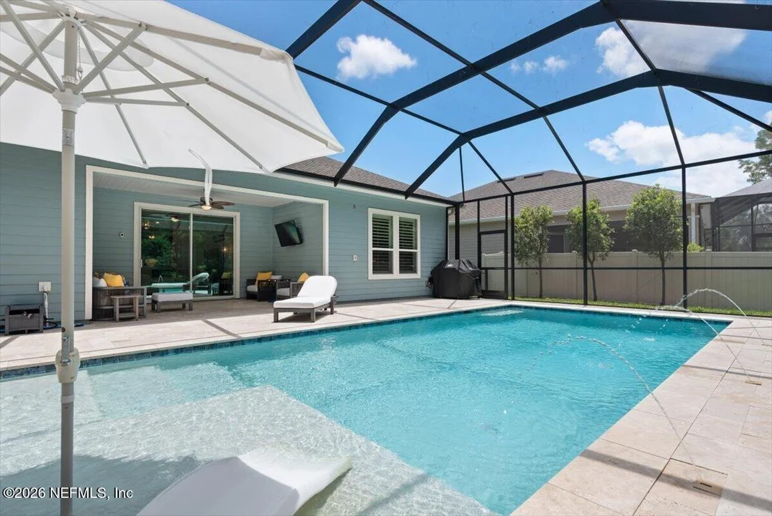 Photo of 472 GLORIETA Drive