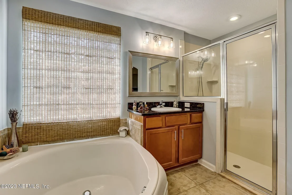 Photo of 9584 BEMBRIDGE MILL Drive