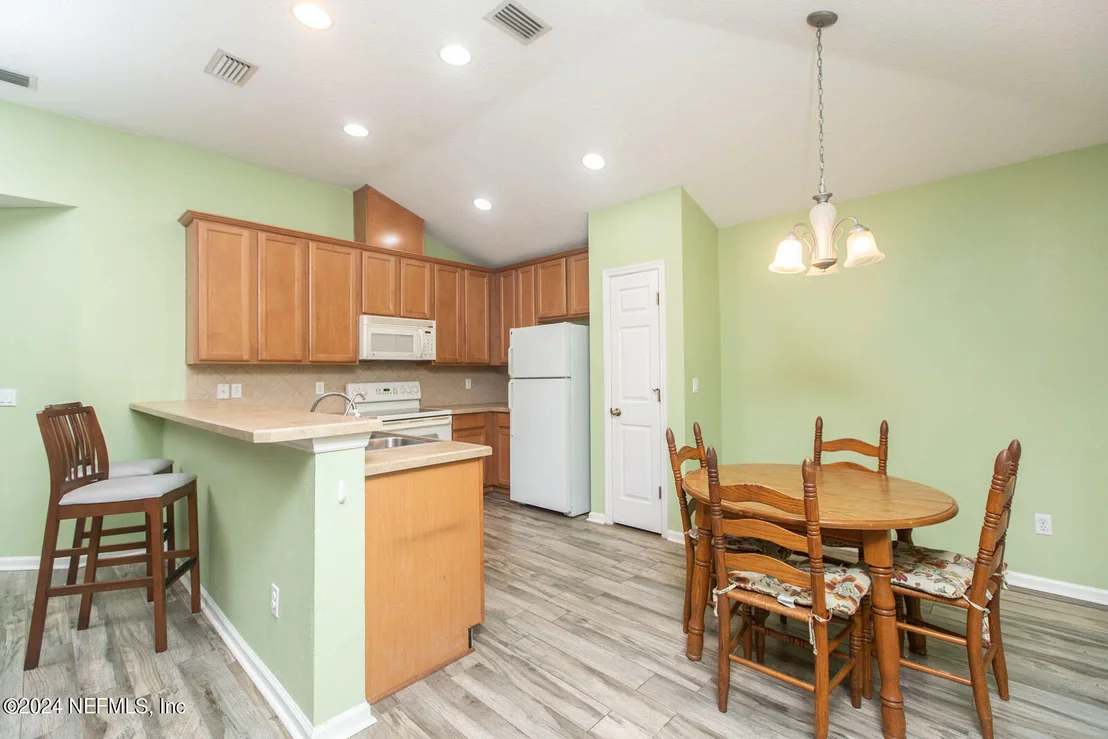 Photo of 1740 FERNCREEK Drive